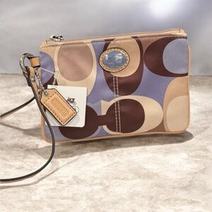 Coach Optic Signature Wristlet Horse and Carriage Logo